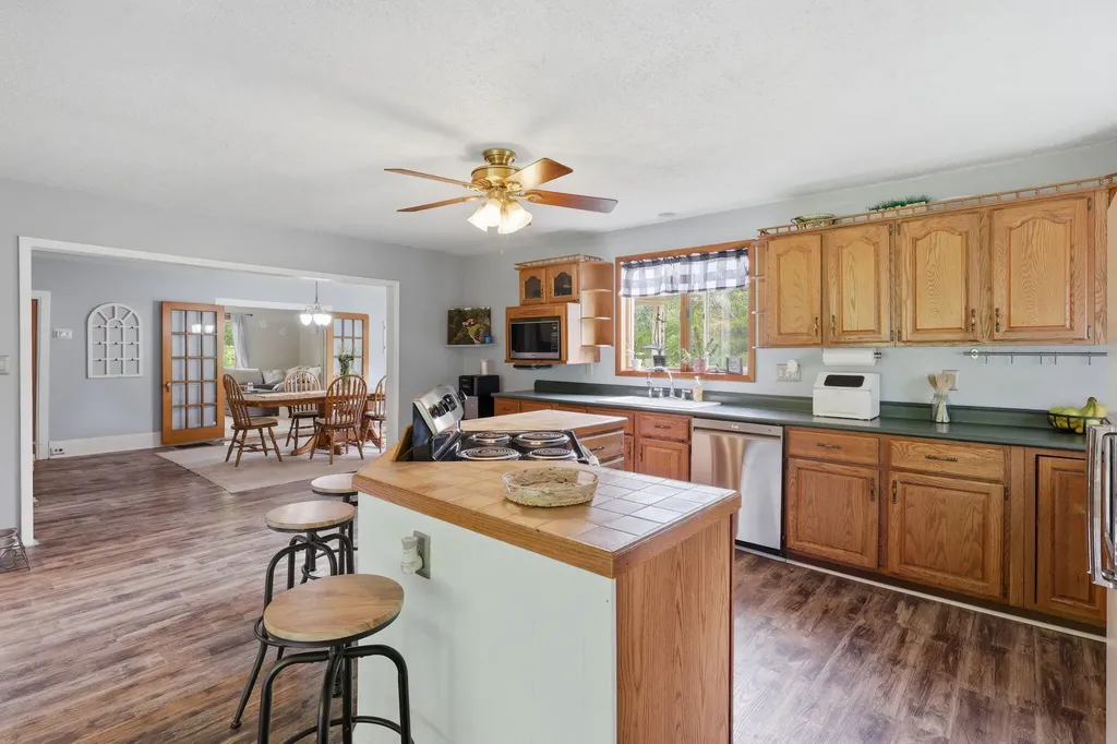 5900 Springbrook Road Unknown City MI 49246