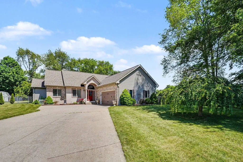 13741 Green Prairie Street Schoolcraft Township MI 49097