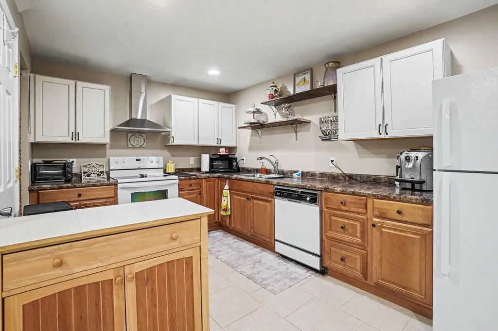 13741 Green Prairie Street Schoolcraft Township MI 49097