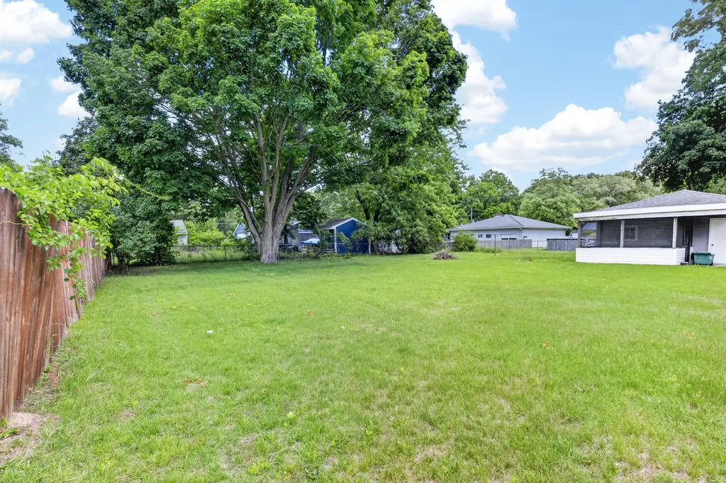 1049 Bloomfield Avenue Gun Plain Township MI 49080