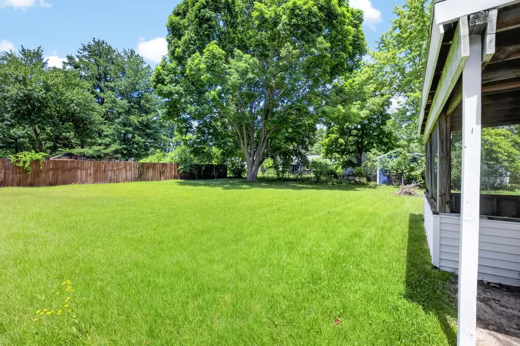 1049 Bloomfield Avenue Gun Plain Township MI 49080