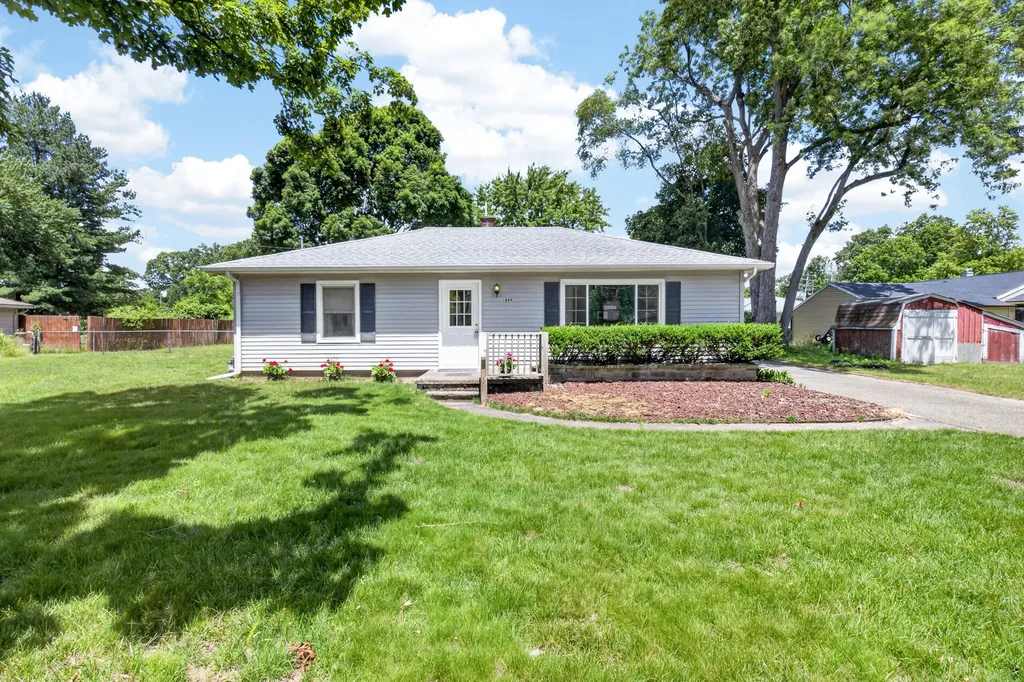 1049 Bloomfield Avenue Gun Plain Township MI 49080