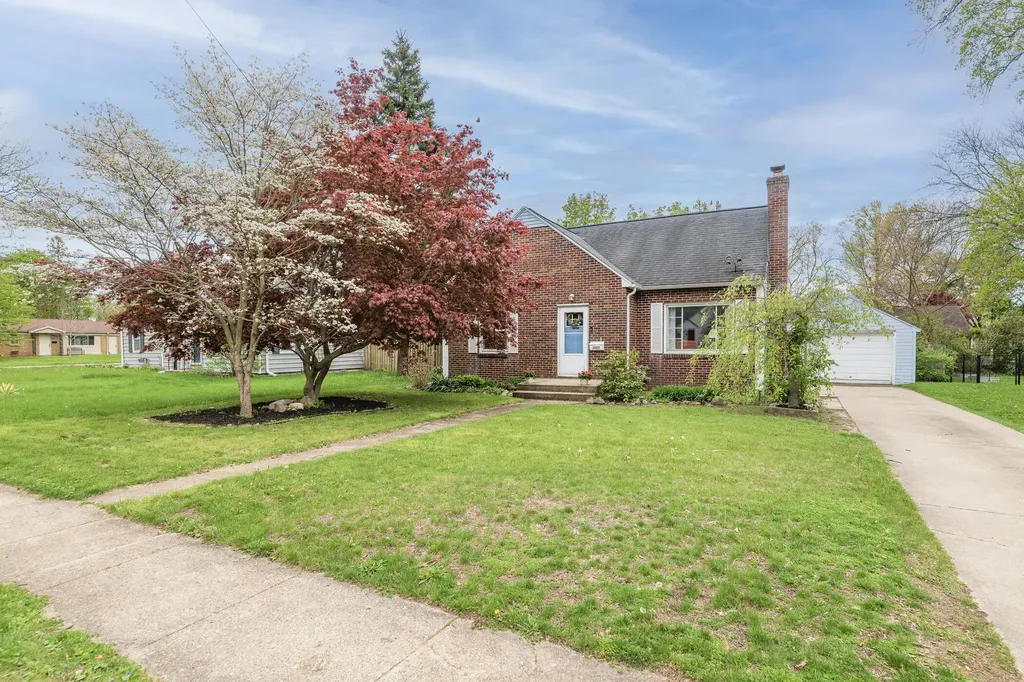 2022 Paddington Road Kalamazoo City MI 49001