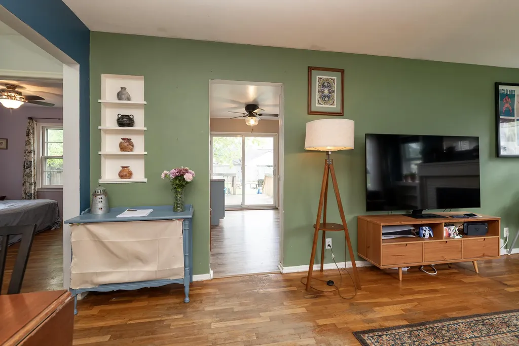2022 Paddington Road Kalamazoo City MI 49001