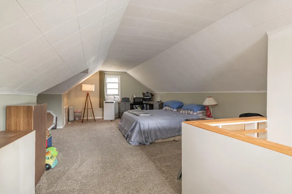 2022 Paddington Road Kalamazoo City MI 49001