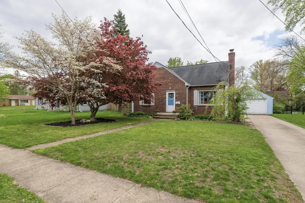 2022 Paddington Road Kalamazoo City MI 49001