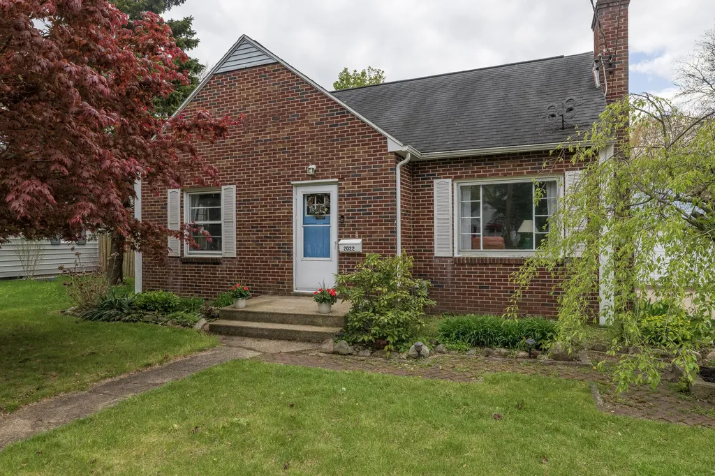 2022 Paddington Road Kalamazoo City MI 49001