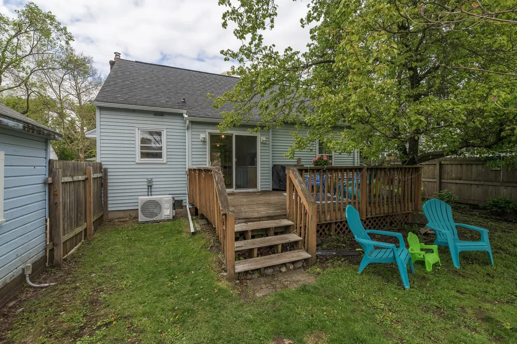 2022 Paddington Road Kalamazoo City MI 49001