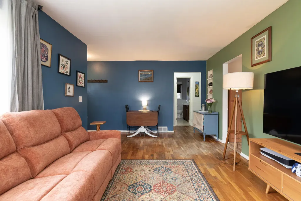 2022 Paddington Road Kalamazoo City MI 49001