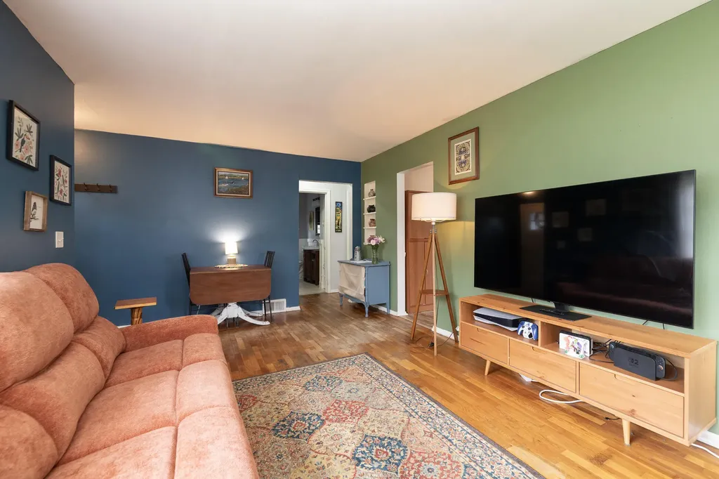 2022 Paddington Road Kalamazoo City MI 49001