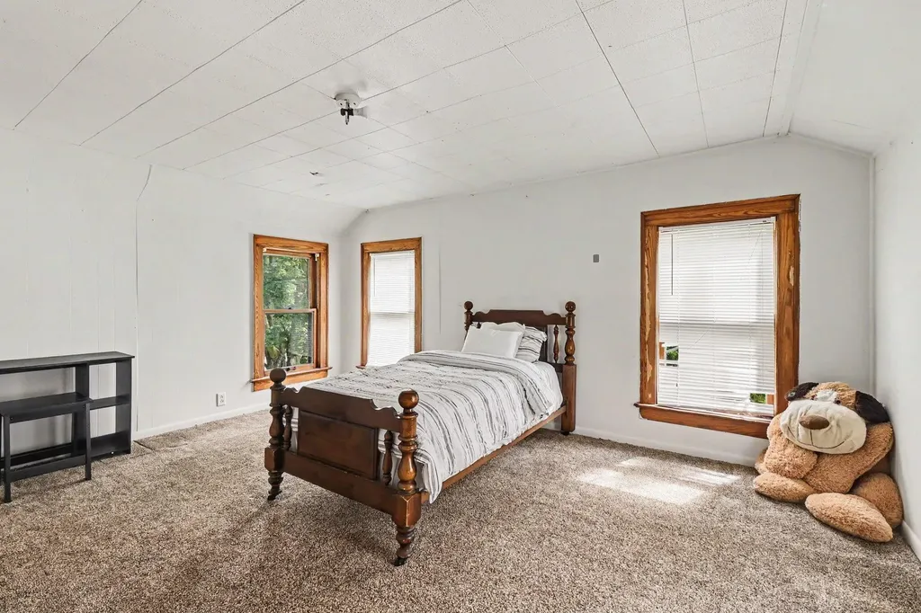 412 Merritt Street Charlotte City MI 48813