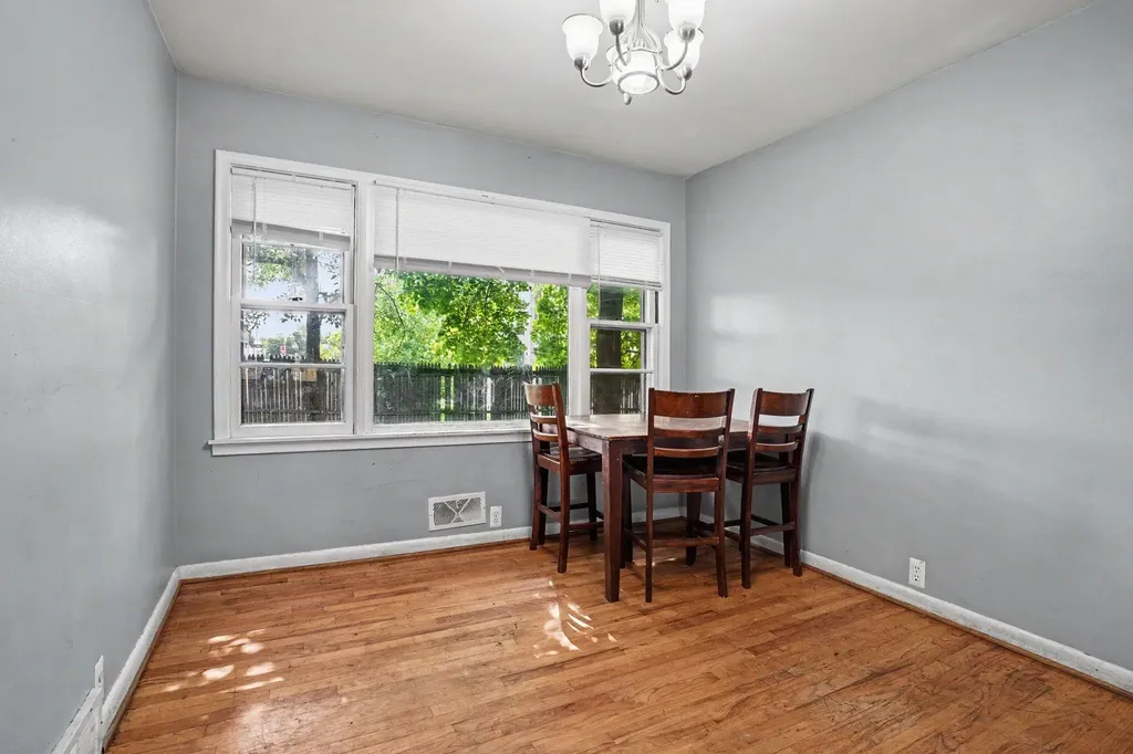 1021 Farrell Avenue Kalamazoo City MI 49006