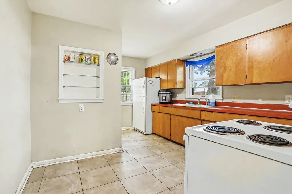 1021 Farrell Avenue Kalamazoo City MI 49006