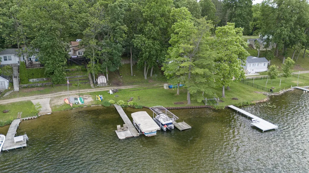 13631 Carefree Drive Johnstown Township MI 49017