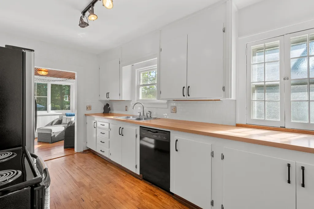 314 Creston Avenue Kalamazoo City MI 49001