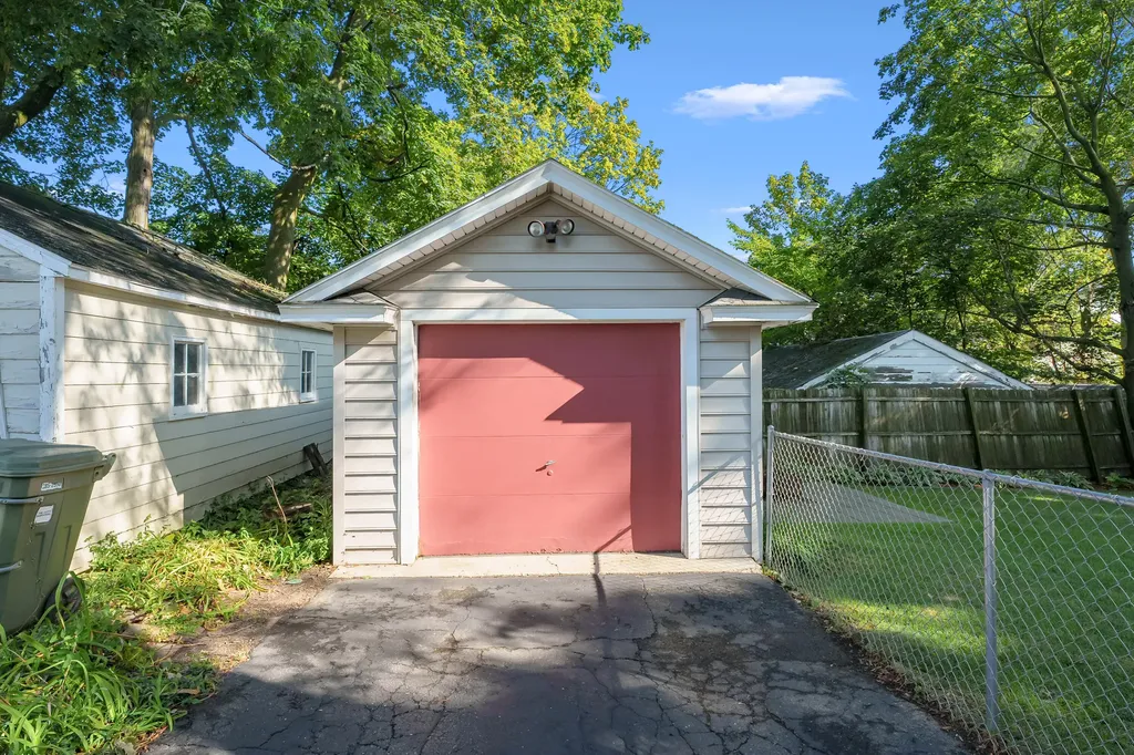 314 Creston Avenue Kalamazoo City MI 49001
