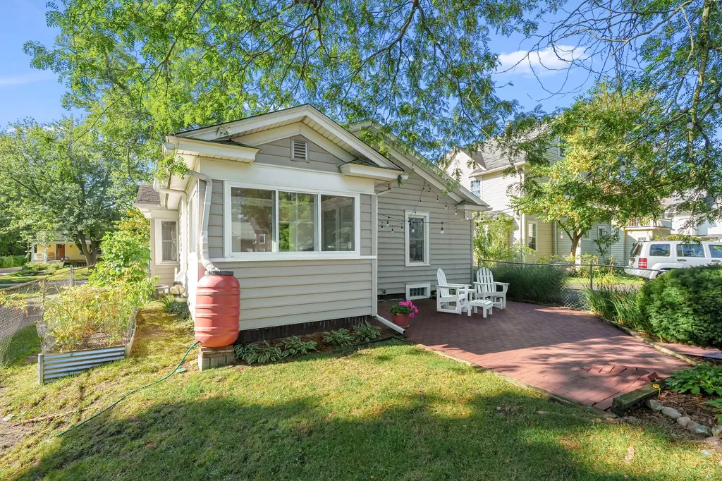 314 Creston Avenue Kalamazoo City MI 49001