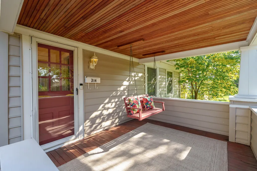 314 Creston Avenue Kalamazoo City MI 49001