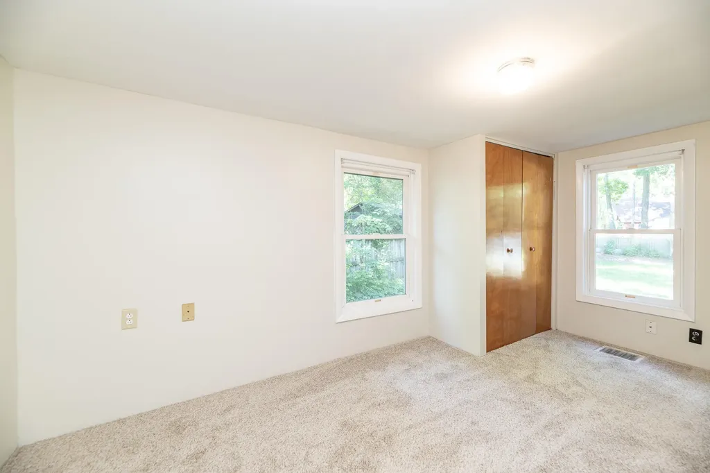 10334 Woodlawn Drive Portage City MI 49002