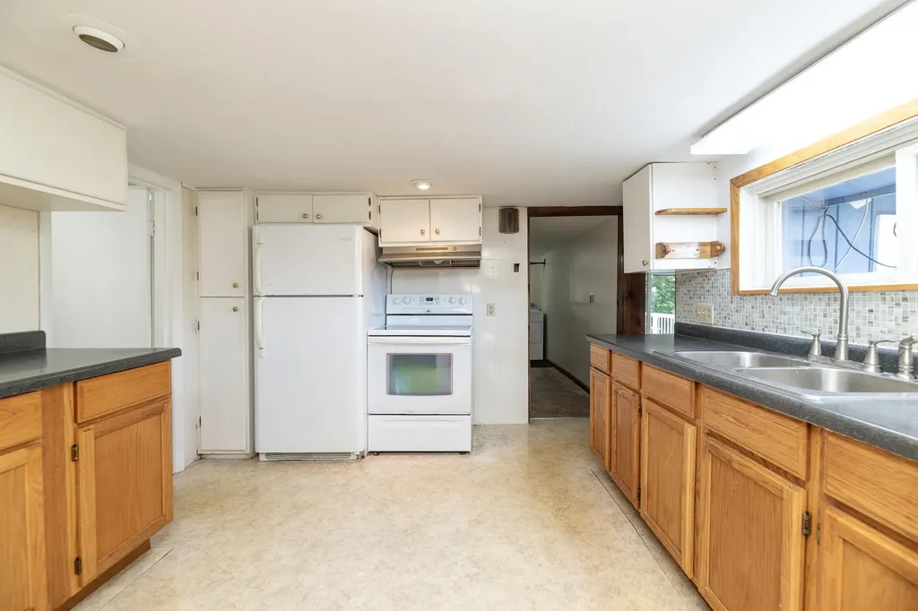 10334 Woodlawn Drive Portage City MI 49002