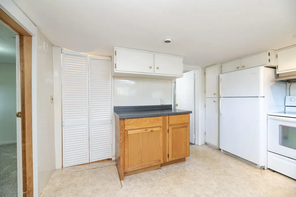 10334 Woodlawn Drive Portage City MI 49002
