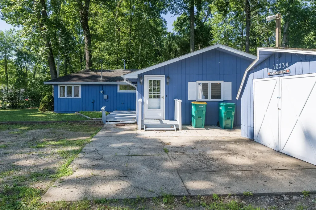 10334 Woodlawn Drive Portage City MI 49002