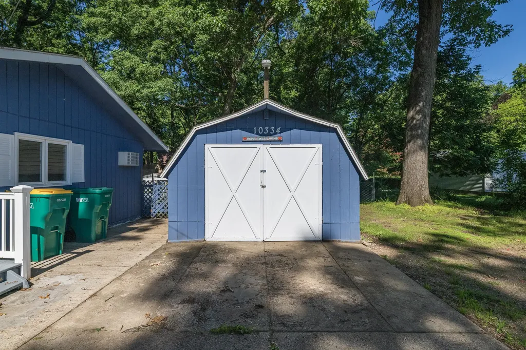 10334 Woodlawn Drive Portage City MI 49002