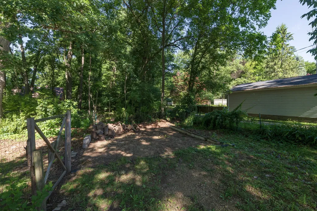 10334 Woodlawn Drive Portage City MI 49002