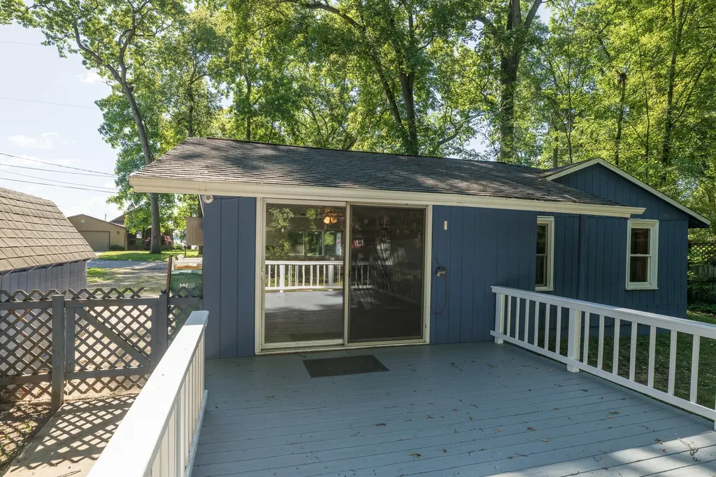 10334 Woodlawn Drive Portage City MI 49002