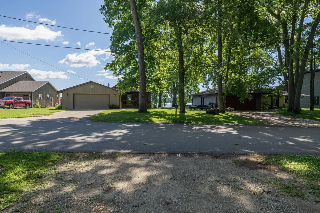 10334 Woodlawn Drive Portage City MI 49002