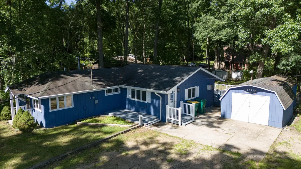 10334 Woodlawn Drive Portage City MI 49002