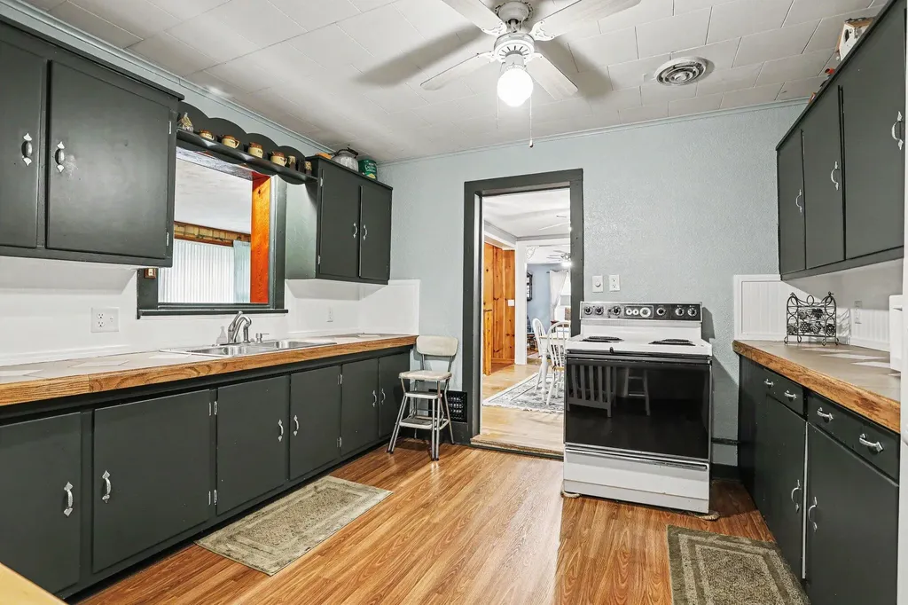 330 Catherine Court Allegan City MI 49010