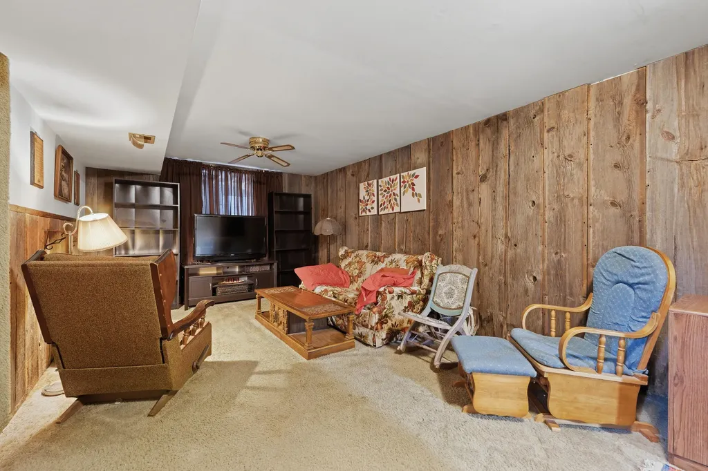 1686 Sherwood Avenue Dorr Township MI 49323