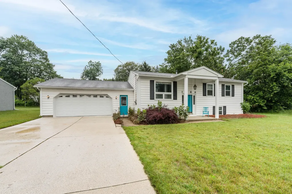 1686 Sherwood Avenue Dorr Township MI 49323