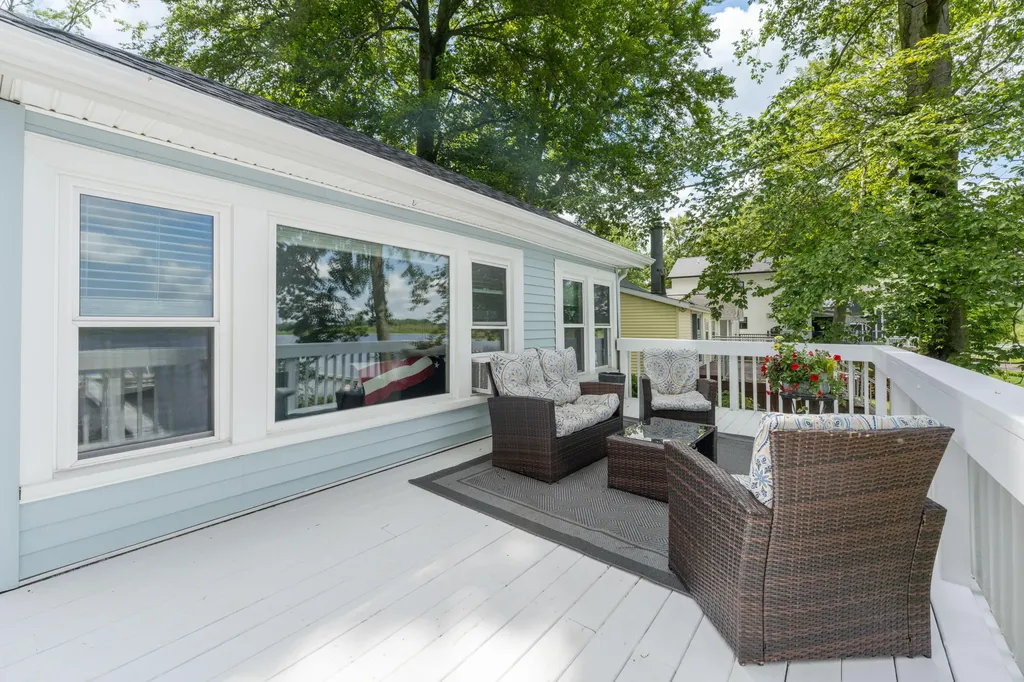1153 Wall Lake Drive Hope Township MI 49046