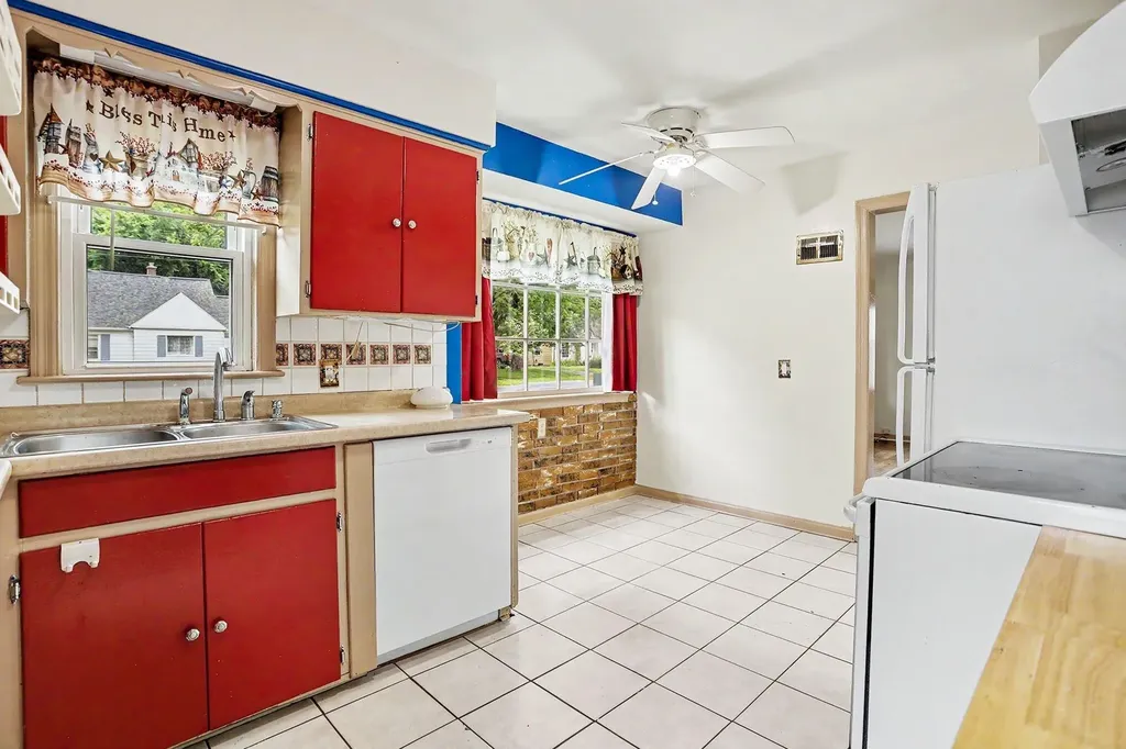 1231 Bronx Avenue Kalamazoo Charter Township MI 49048