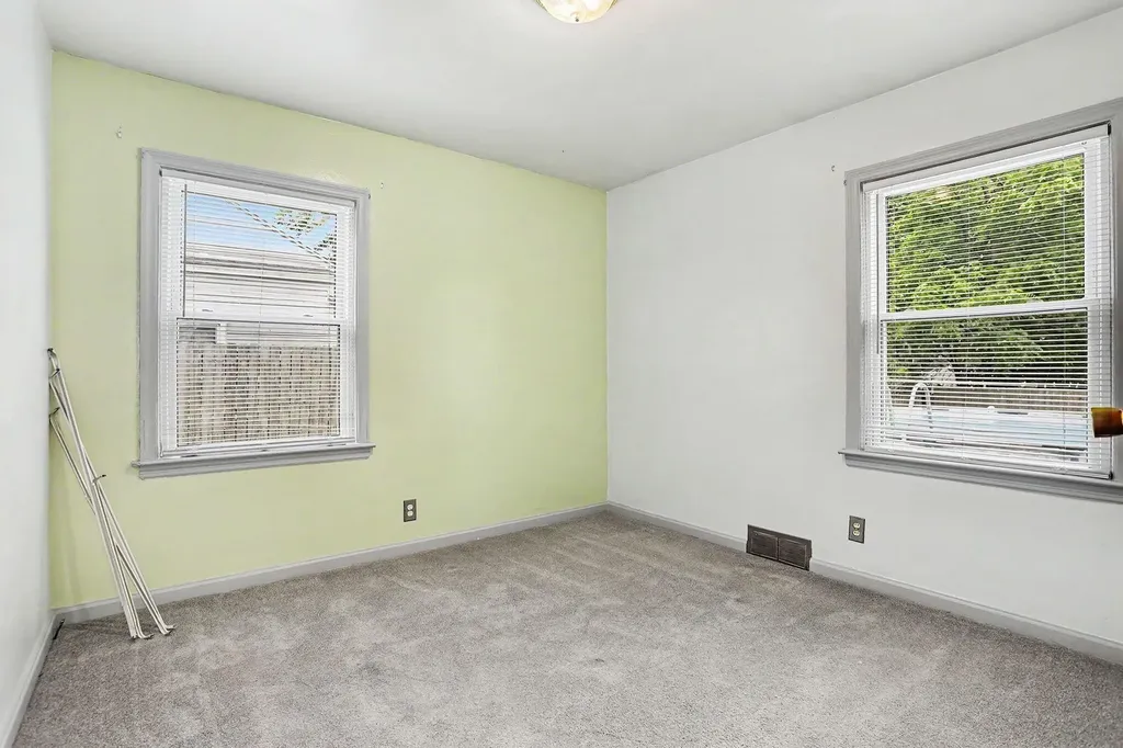 1231 Bronx Avenue Kalamazoo Charter Township MI 49048