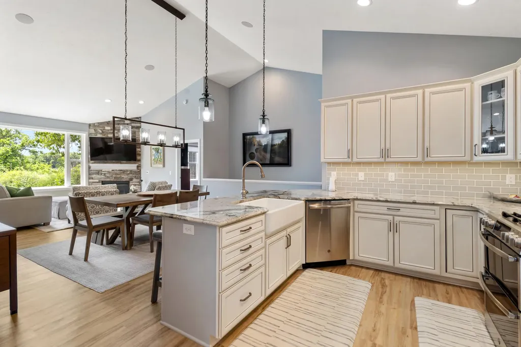 2213 Hunters Pond Comstock Charter Township MI 49048