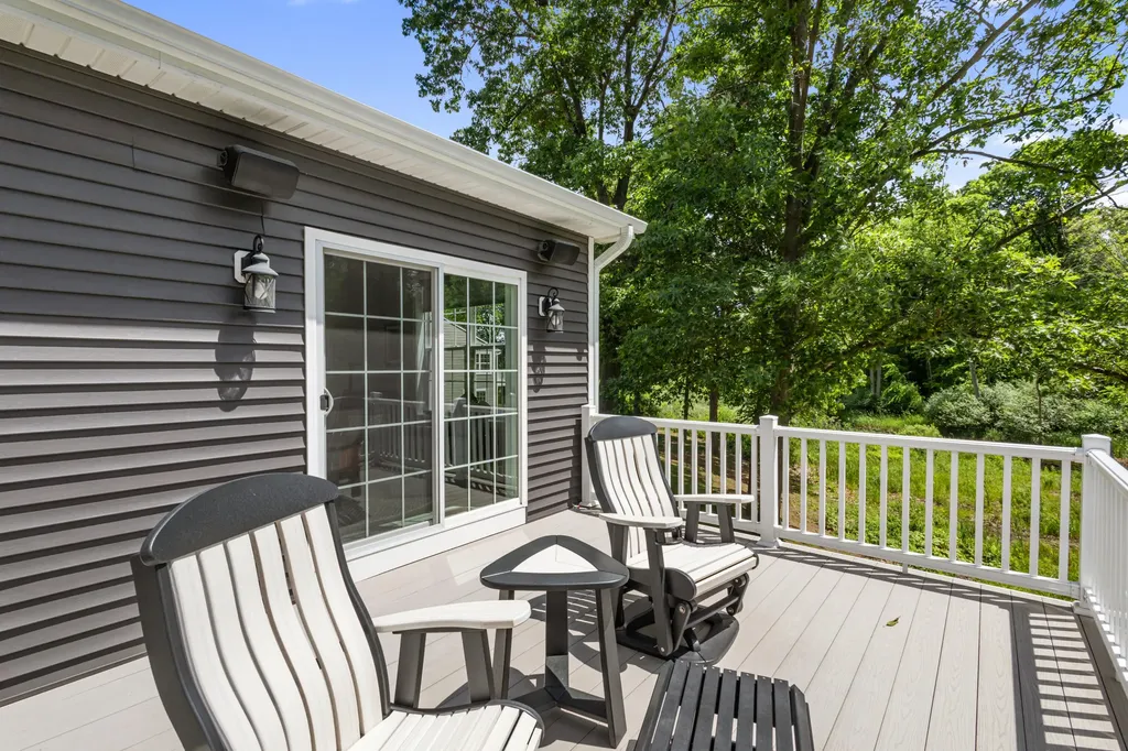 2213 Hunters Pond Comstock Charter Township MI 49048