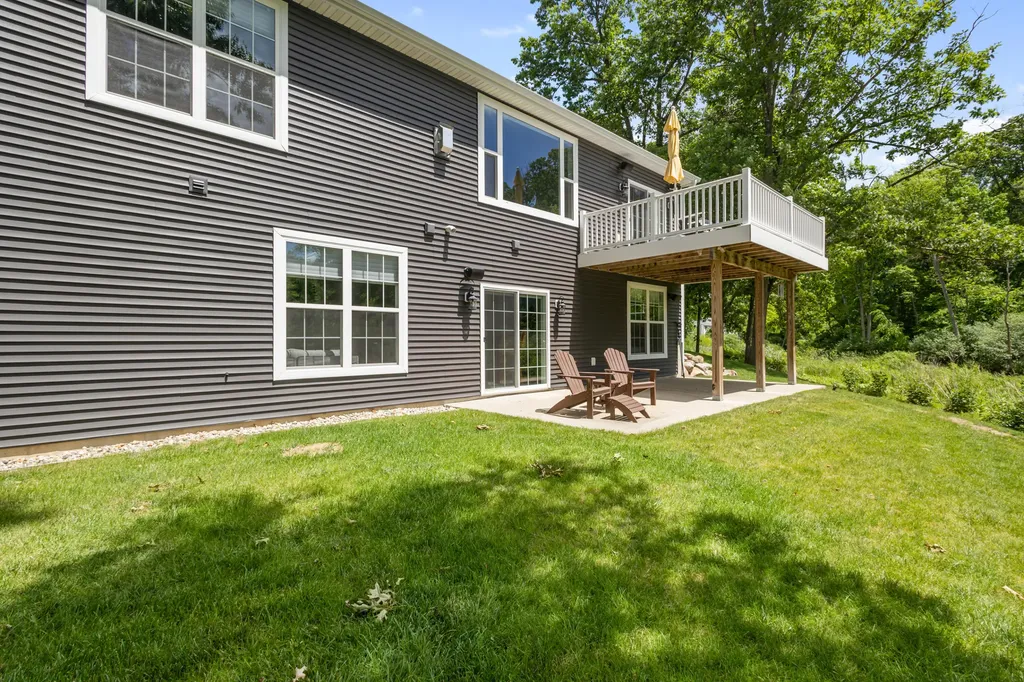 2213 Hunters Pond Comstock Charter Township MI 49048