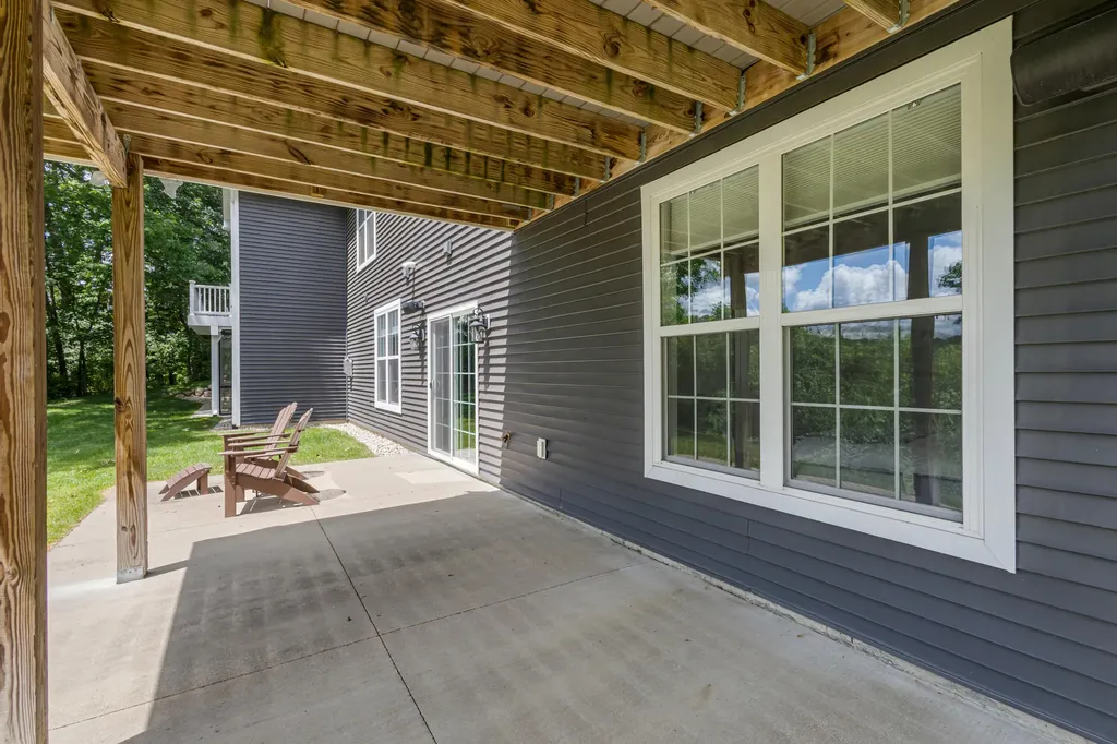 2213 Hunters Pond Comstock Charter Township MI 49048