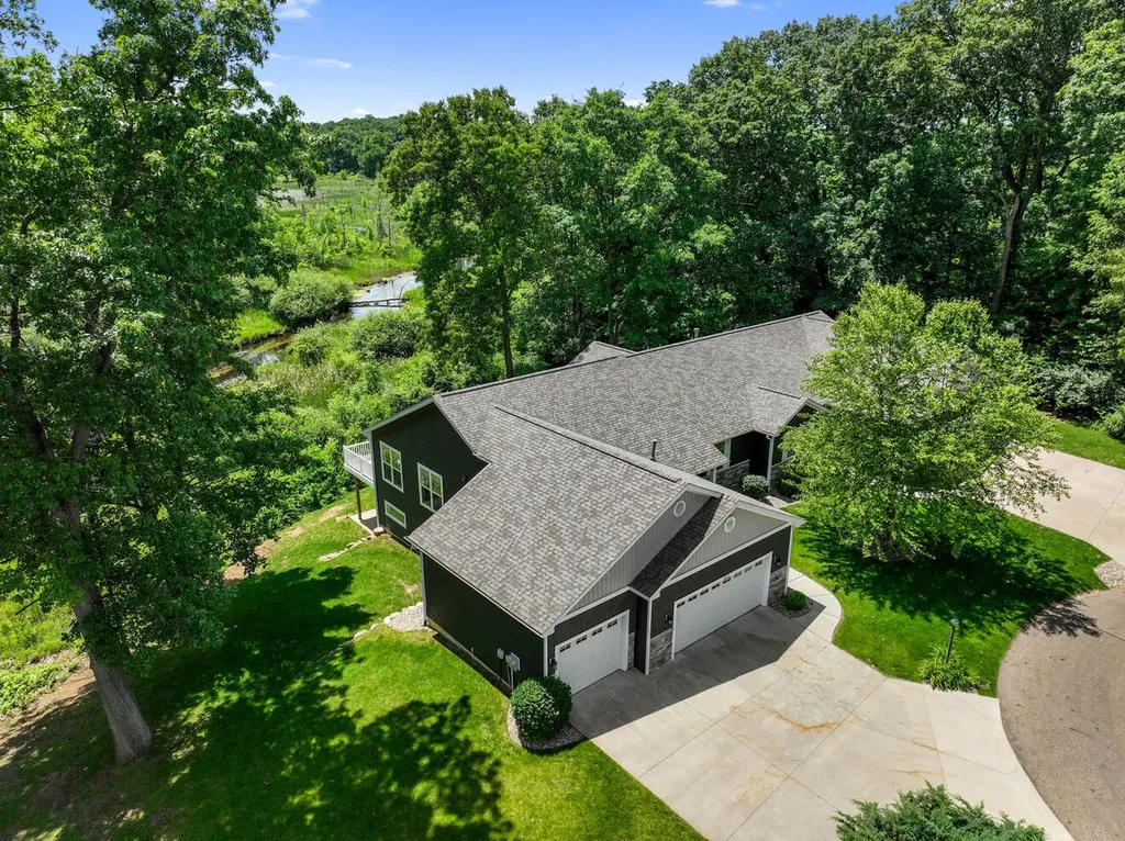 2213 Hunters Pond Comstock Charter Township MI 49048