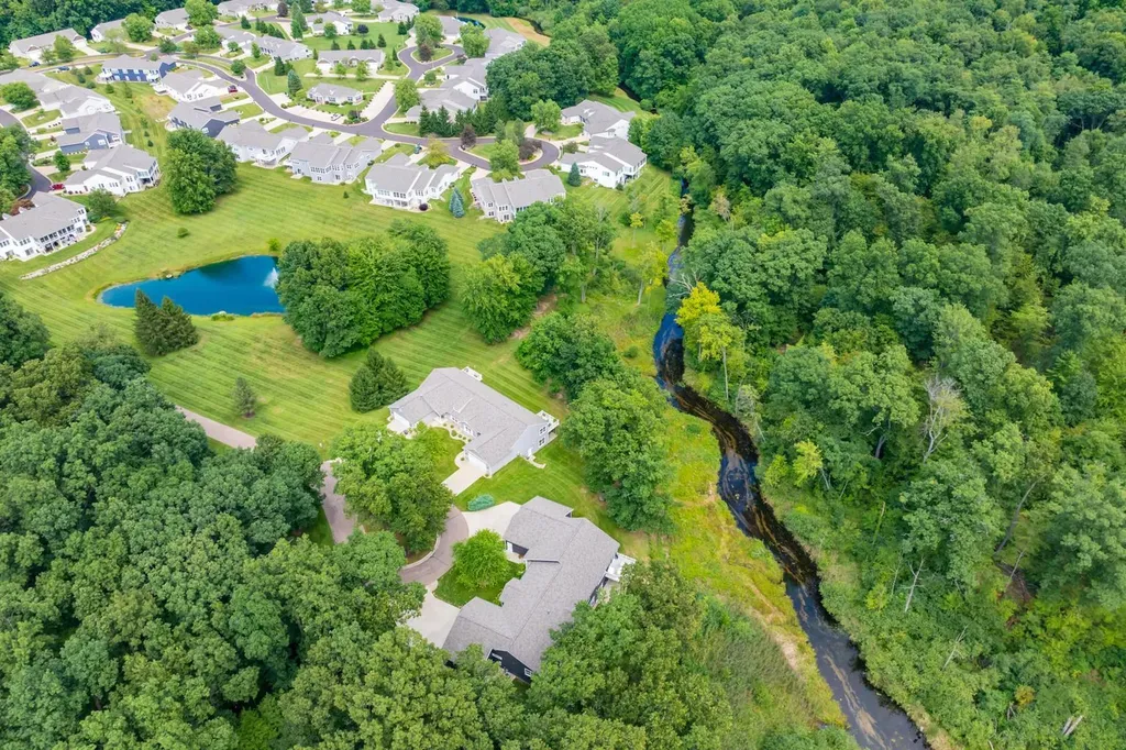 2213 Hunters Pond Comstock Charter Township MI 49048