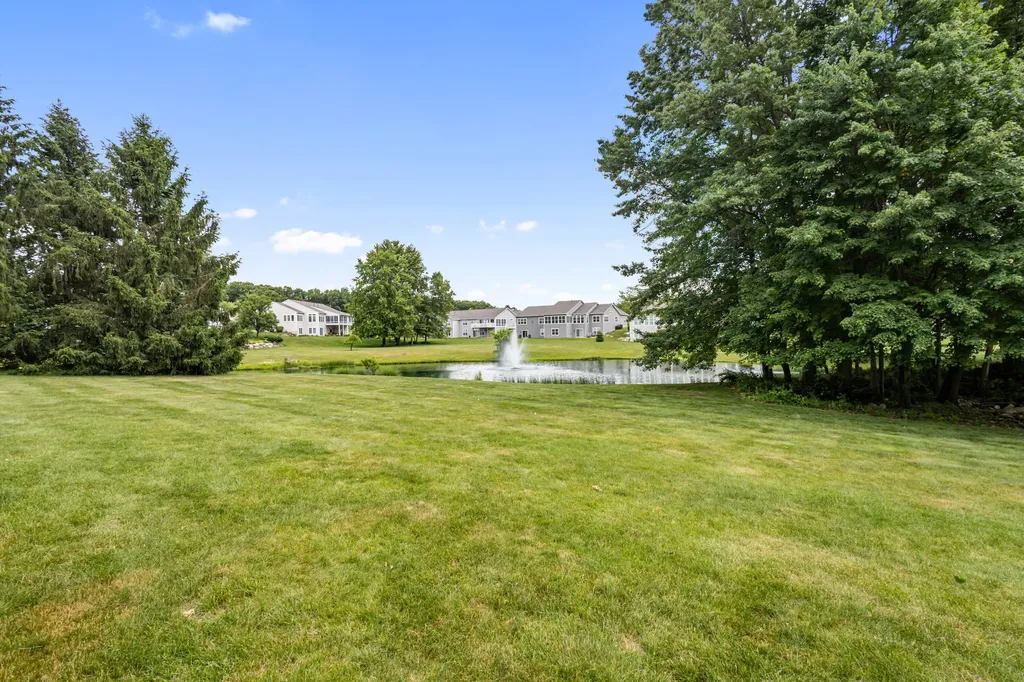 2213 Hunters Pond Comstock Charter Township MI 49048