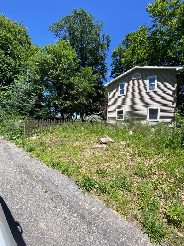 5042 4th Street Hope Township MI 49046