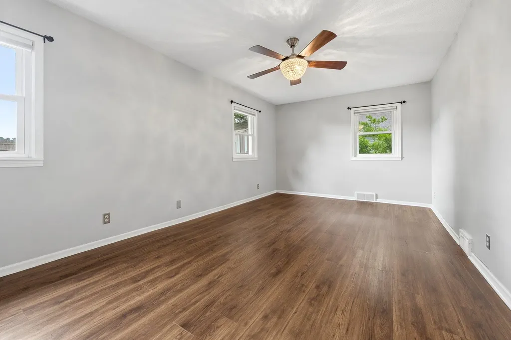 1218 Pinehurst Boulevard Kalamazoo Charter Township MI 49006