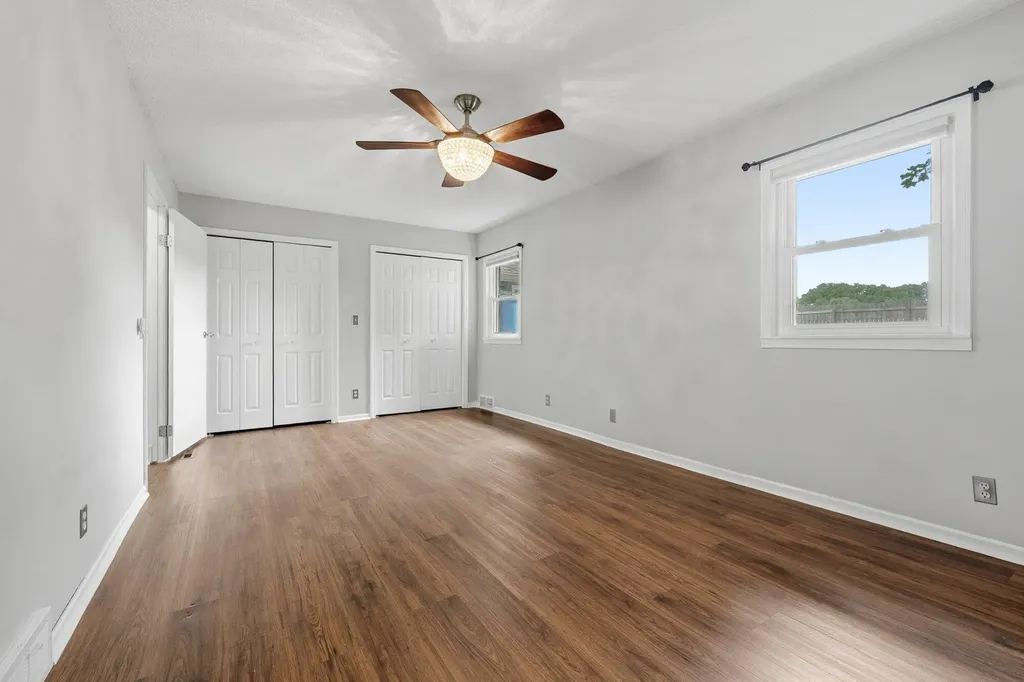 1218 Pinehurst Boulevard Kalamazoo Charter Township MI 49006