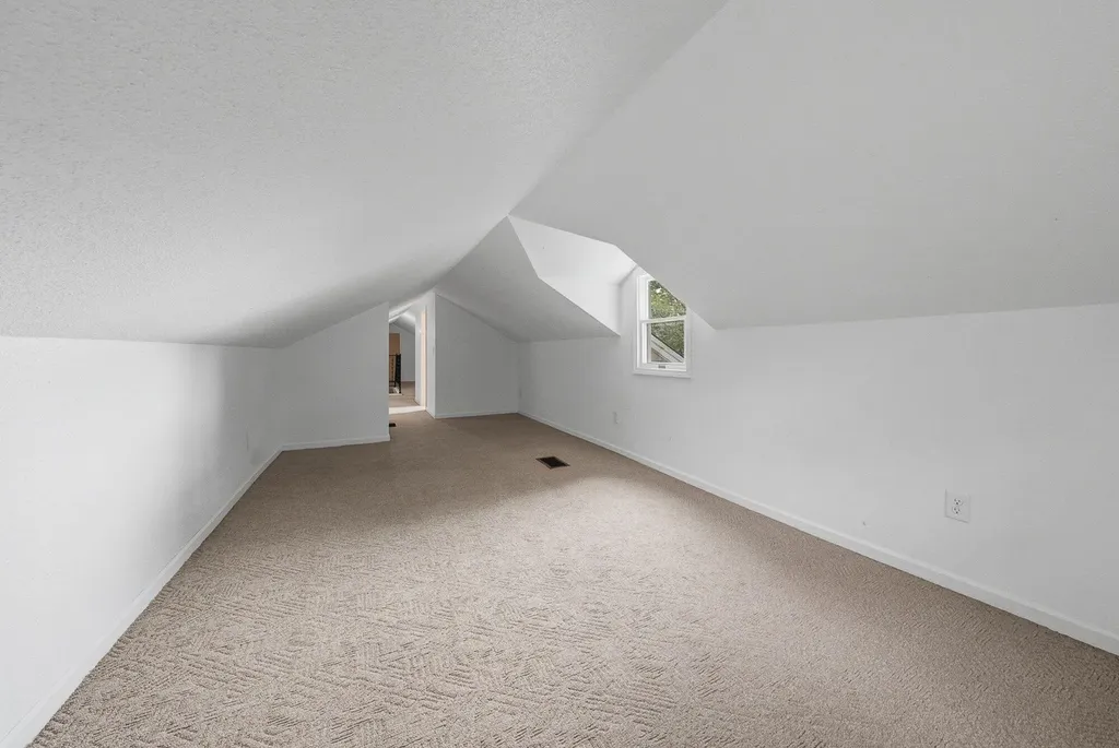 1218 Pinehurst Boulevard Kalamazoo Charter Township MI 49006