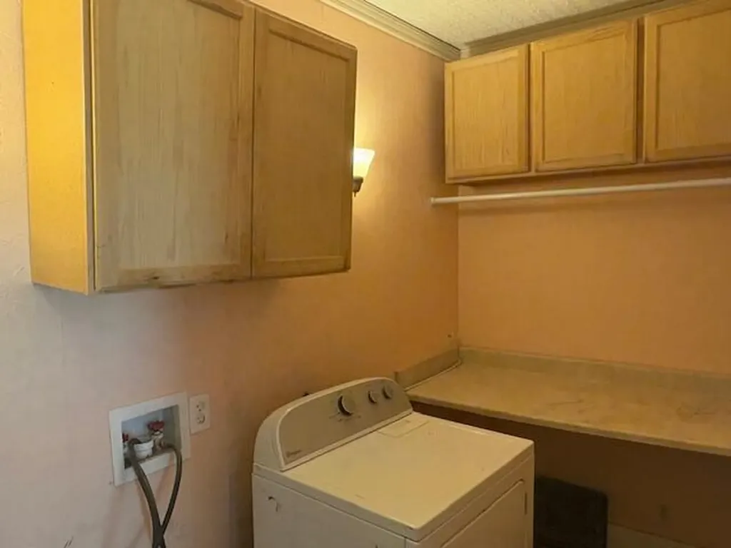 504 S Center Street Hartford City MI 49057