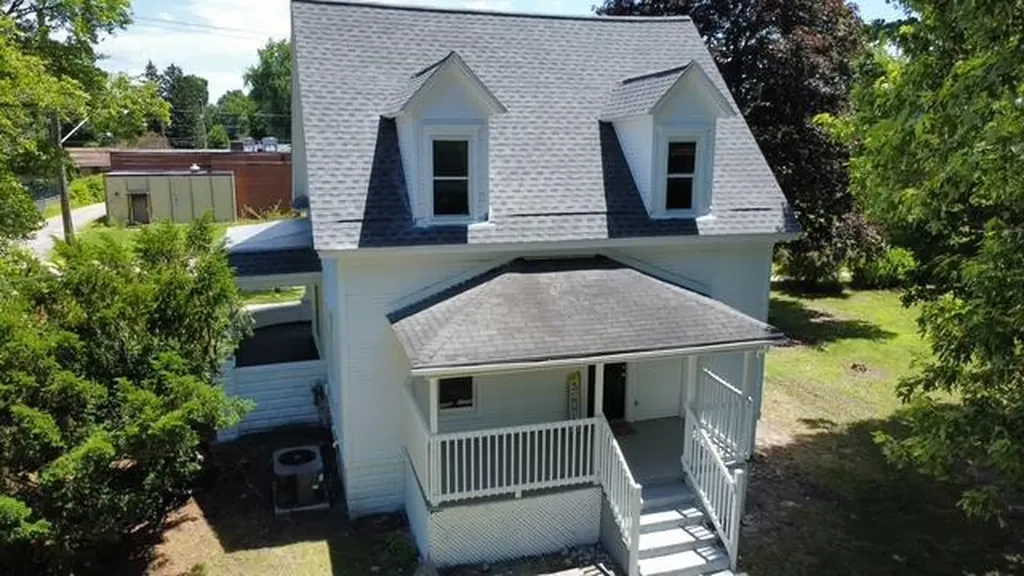 504 S Center Street Hartford City MI 49057
